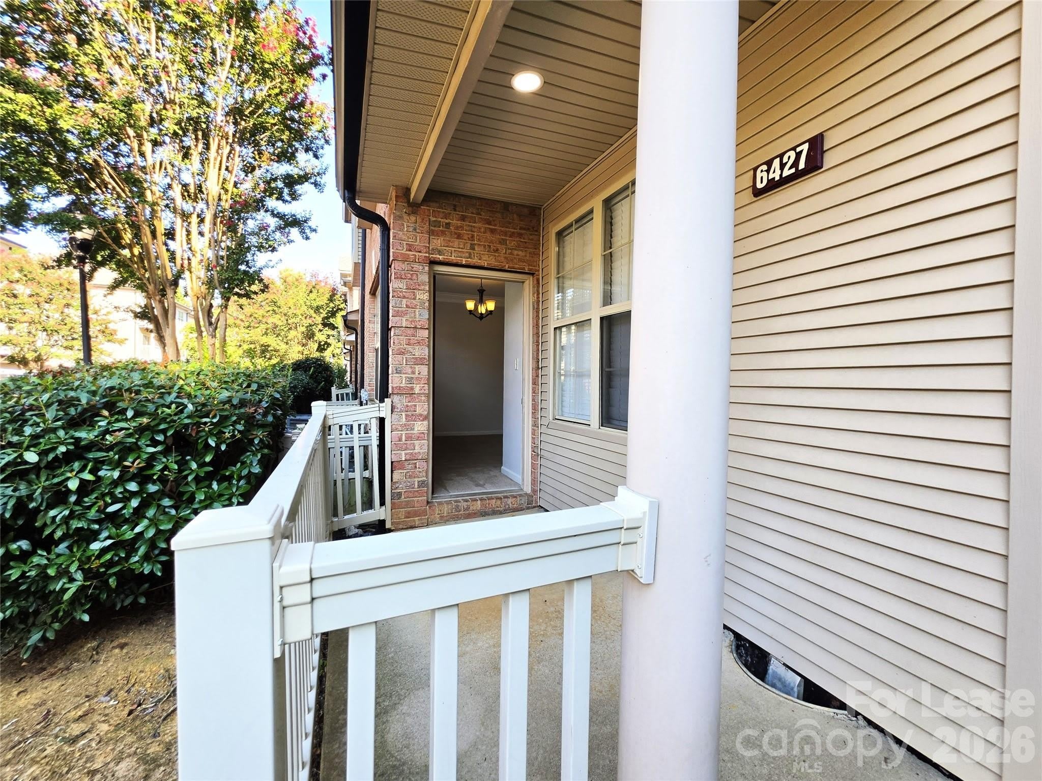 6427 Quarterbridge Lane – photo 2