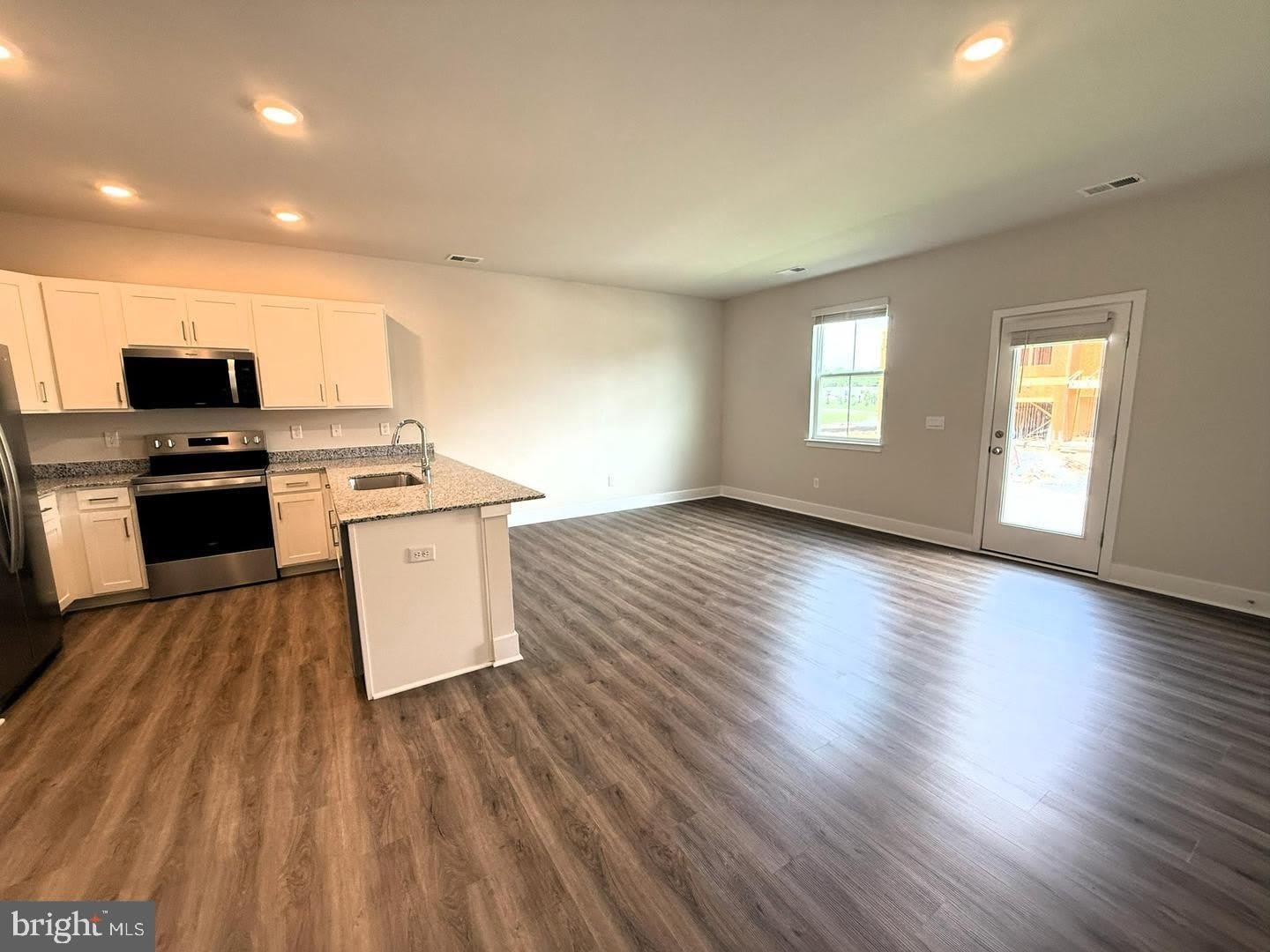117 Nootka Way – photo 5