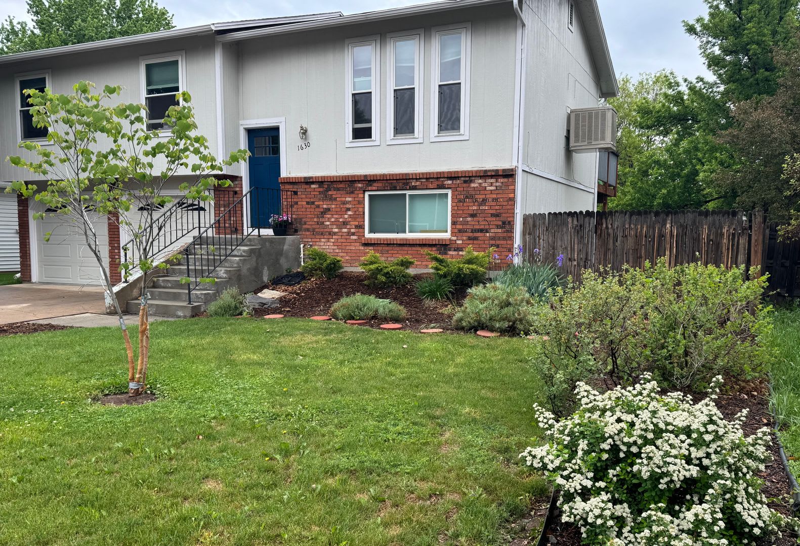 Beautifully Updated 4B/2B in Central Fort Collins! Quiet Neighborhood! – photo 1