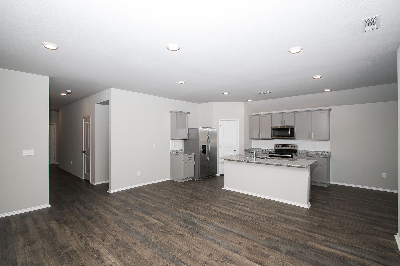 Beautiful new build ready for you! – photo 4