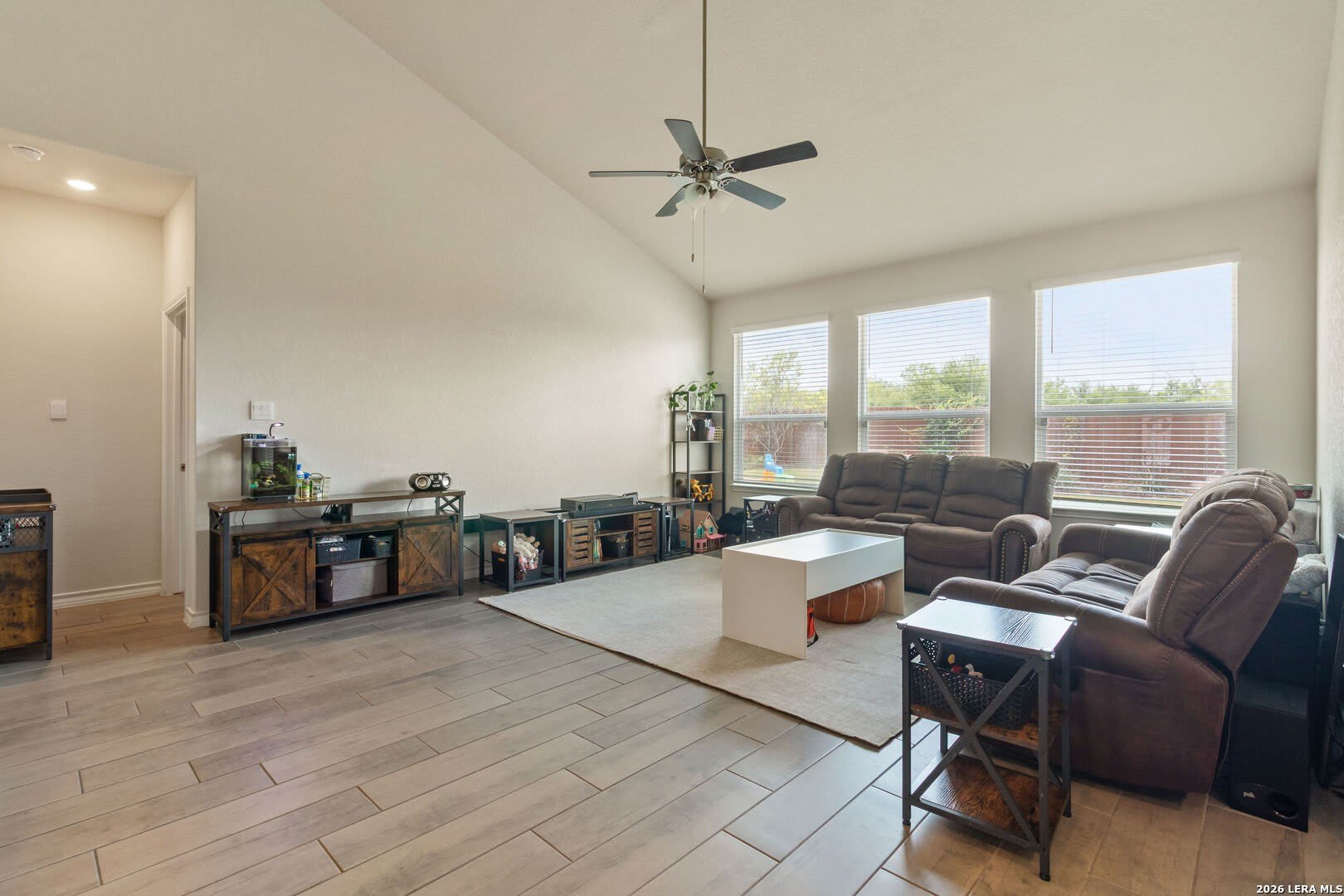634 OVERLOOK RDG – photo 5