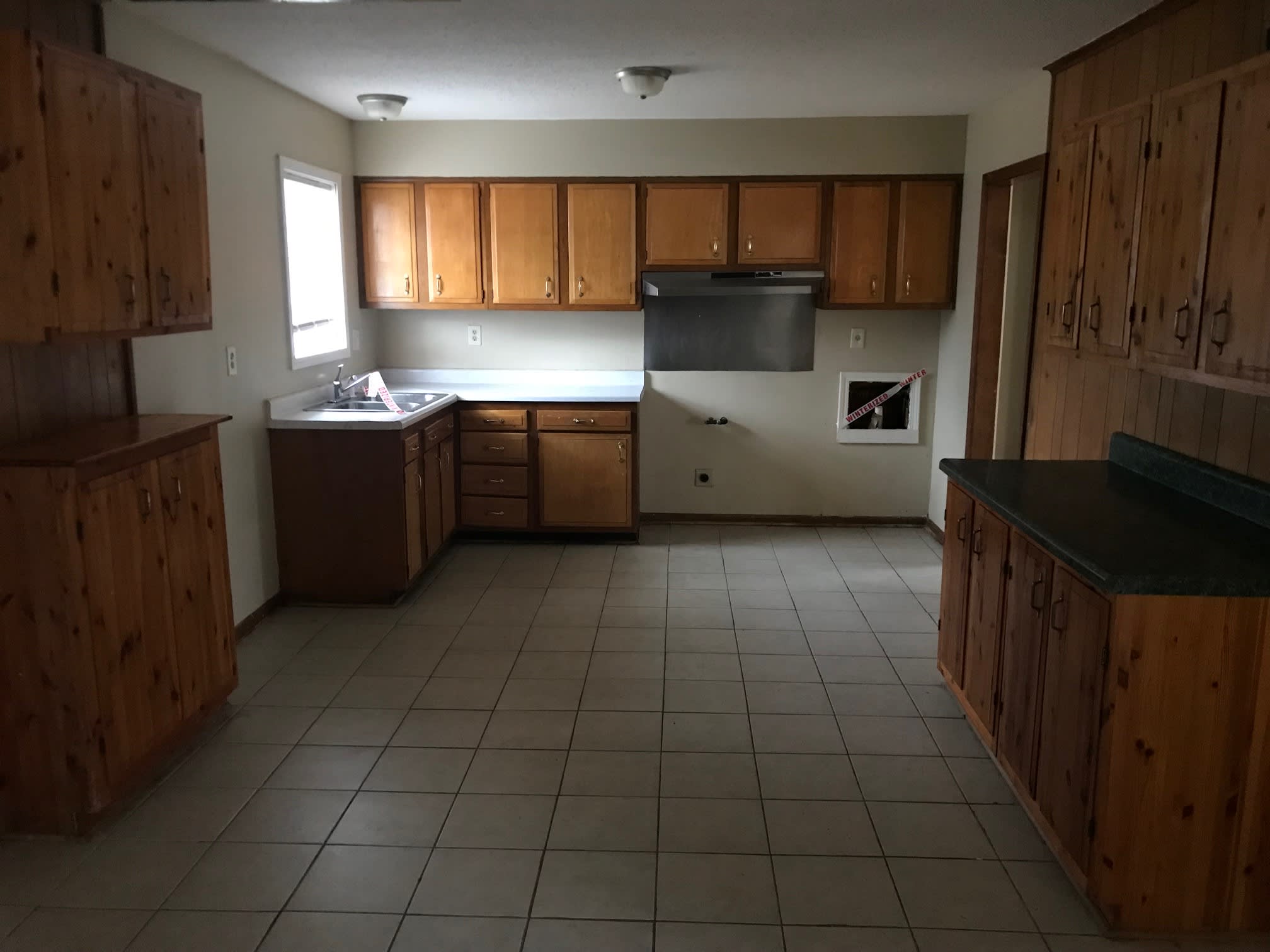 681 Northaven Dr – photo 2
