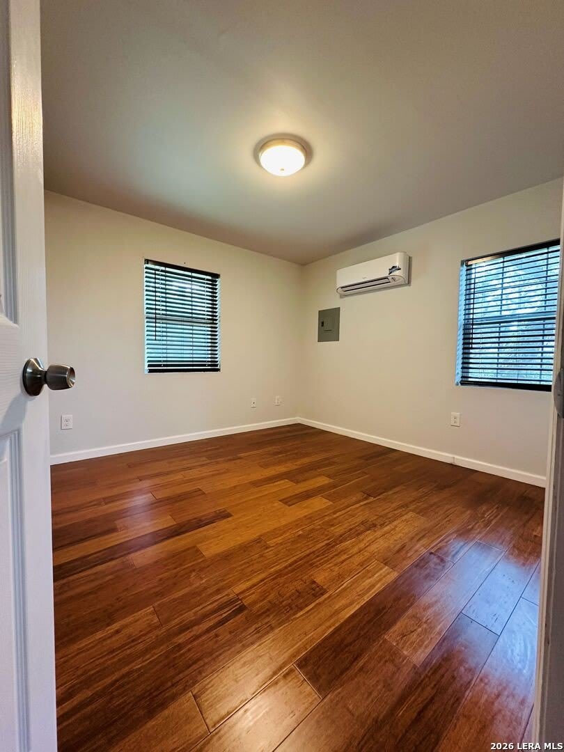 17803 HILLTOP DR – photo 3