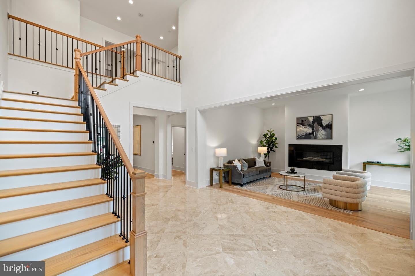 8609 Woodbrook Lane – photo 2