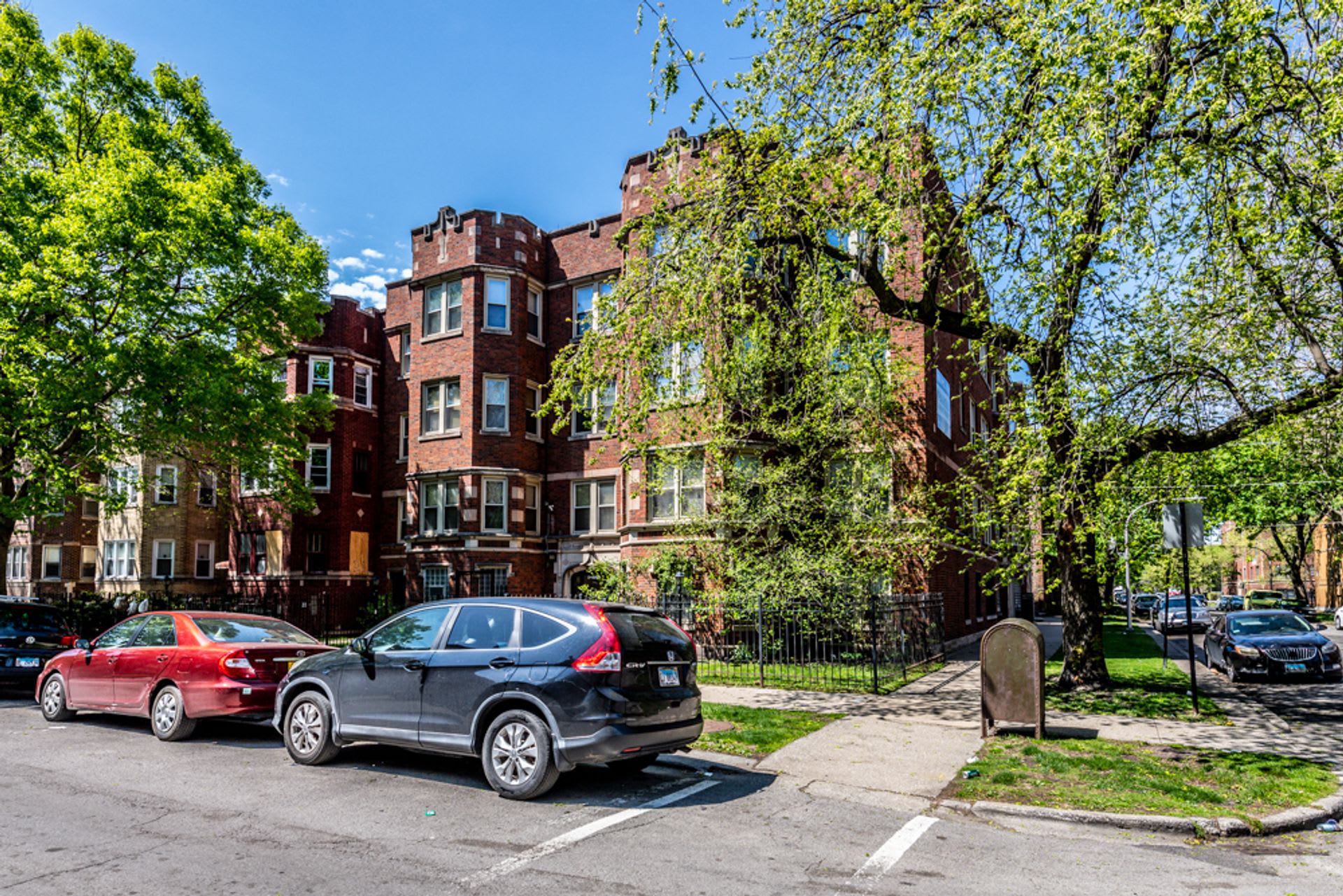 8000-8004 S Drexel Ave – photo 2