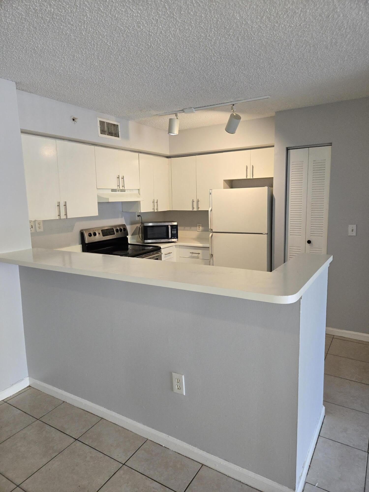7832 Sonoma Springs Circle – photo 4