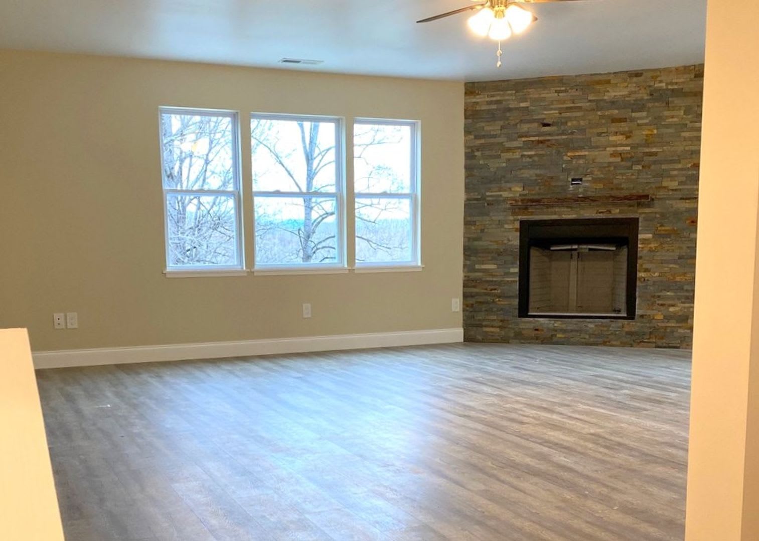 Laurel Park Spacious Home – photo 3