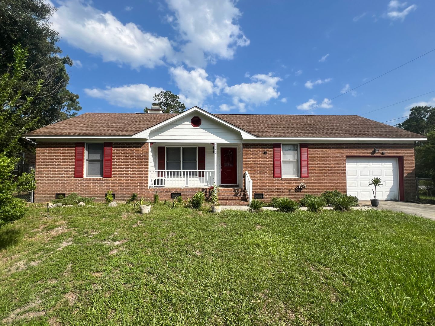 Centrally Located 3 Bedroom House – photo 1