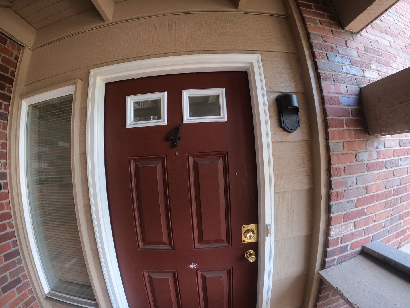 *AVAILABLE NOW* 1 Bed Condo with Mountain View, On Site Laundry, Off Street Parking – photo 2