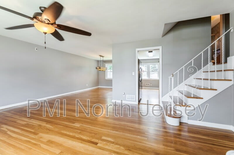 150 Pleasant Avenue – photo 2