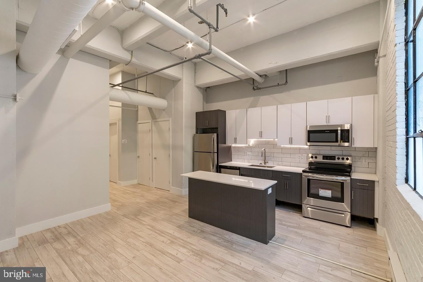 412-26 S 13TH Street – photo 2