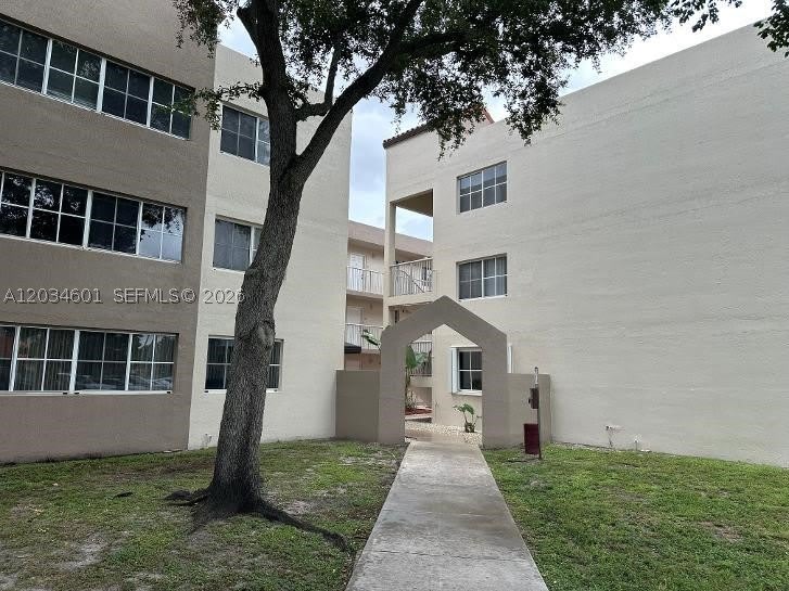 6175 NW 186th St – photo 3