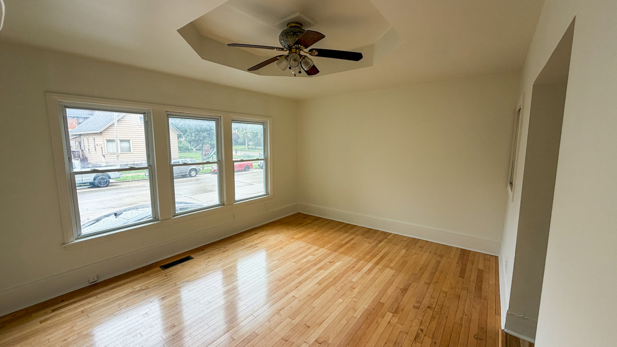413 West Mineral Street – photo 1