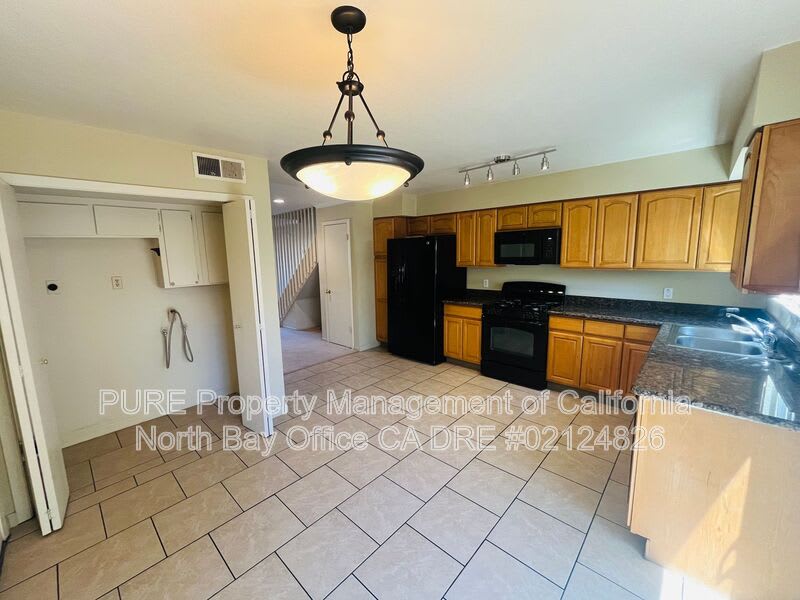 214 Main Cir – photo 4