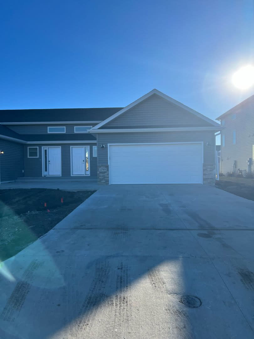 Johnson Farms Twin Homes – photo 4