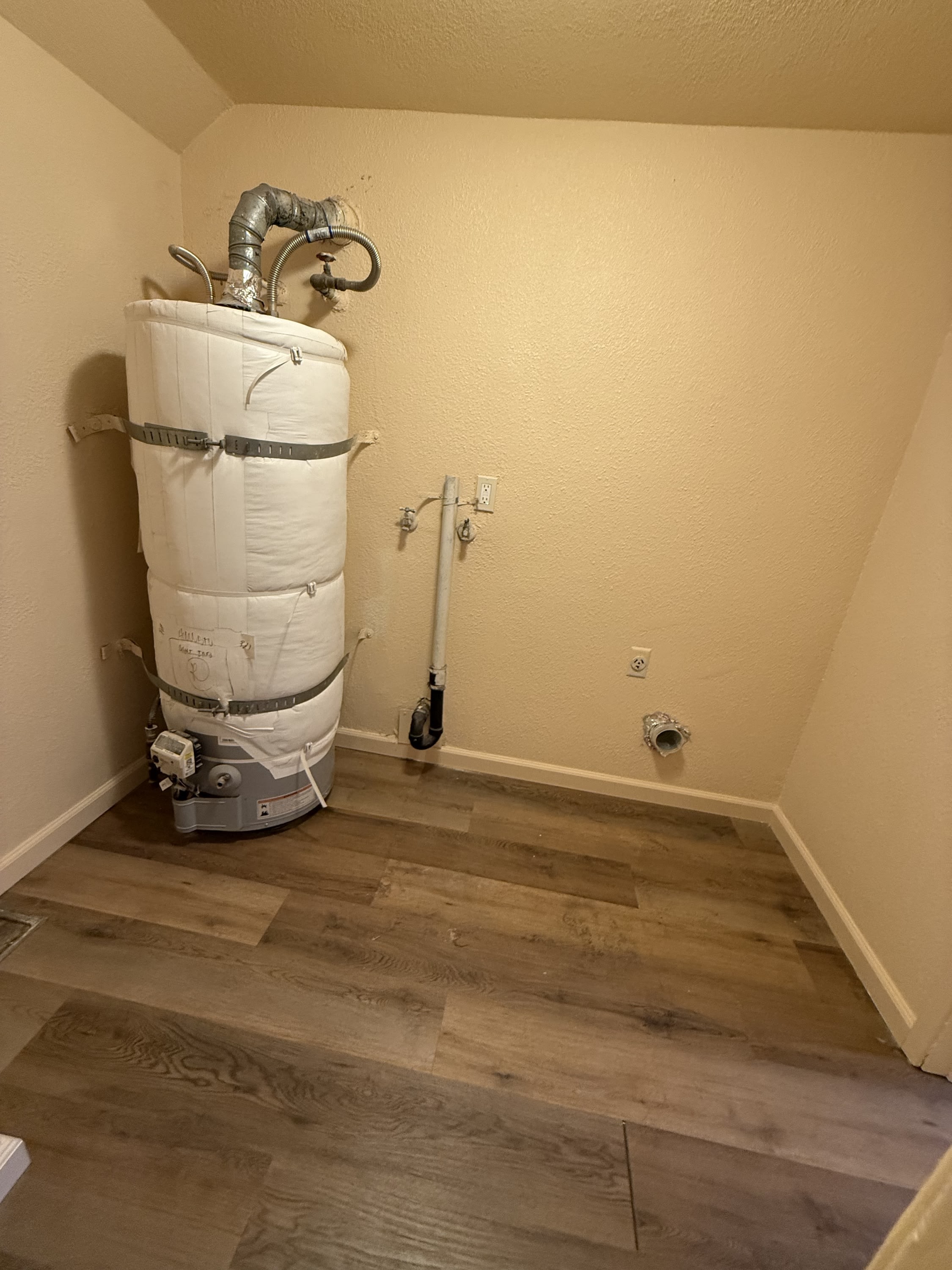 8550 Acapulco Way – photo 4