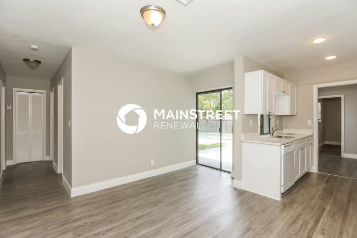 1377 Northwest 55th Avenue – photo 4