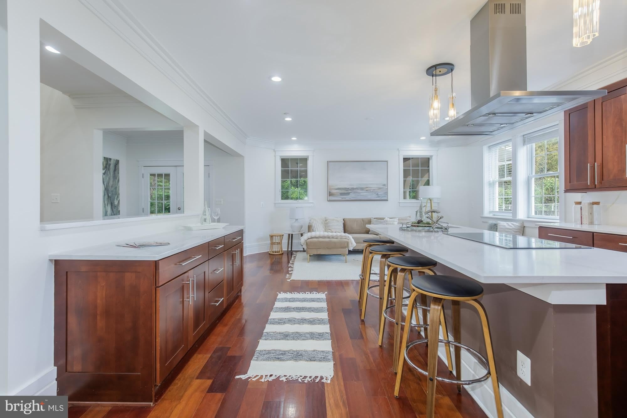 9715 SINGLETON Drive – photo 4
