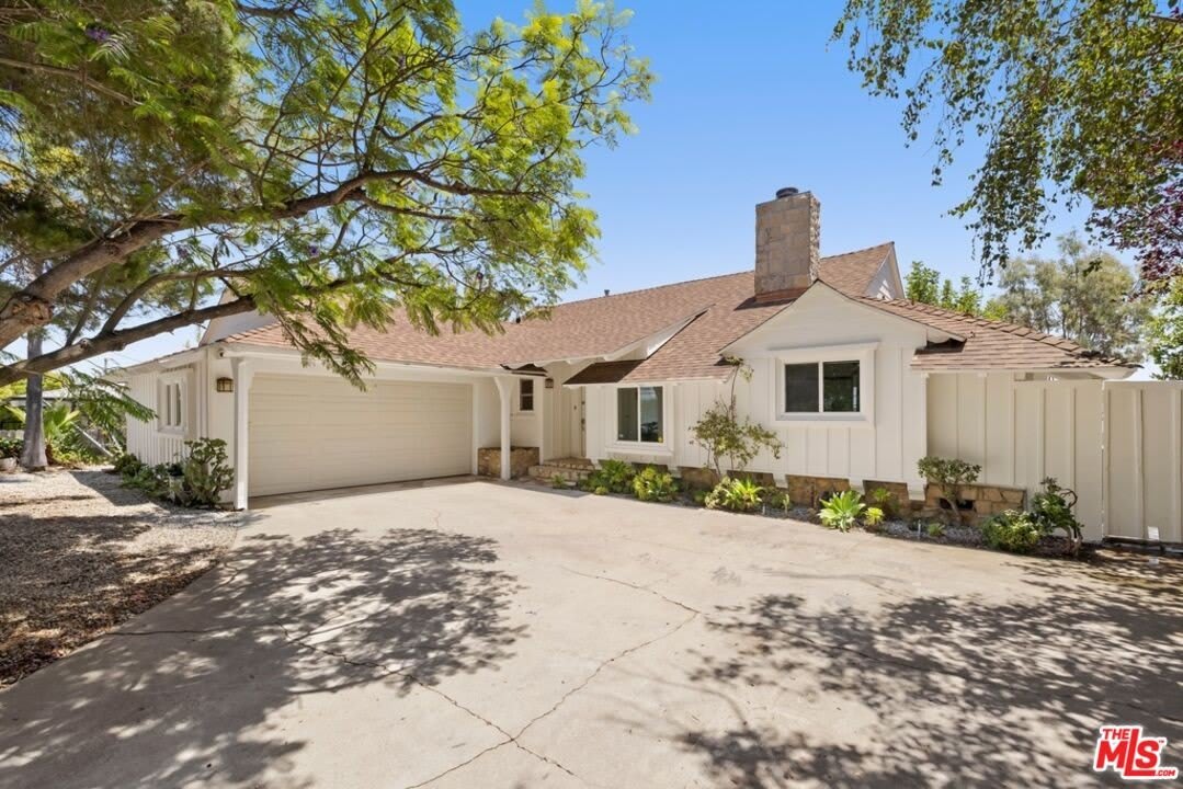 2120 Linda Flora Dr – photo 1