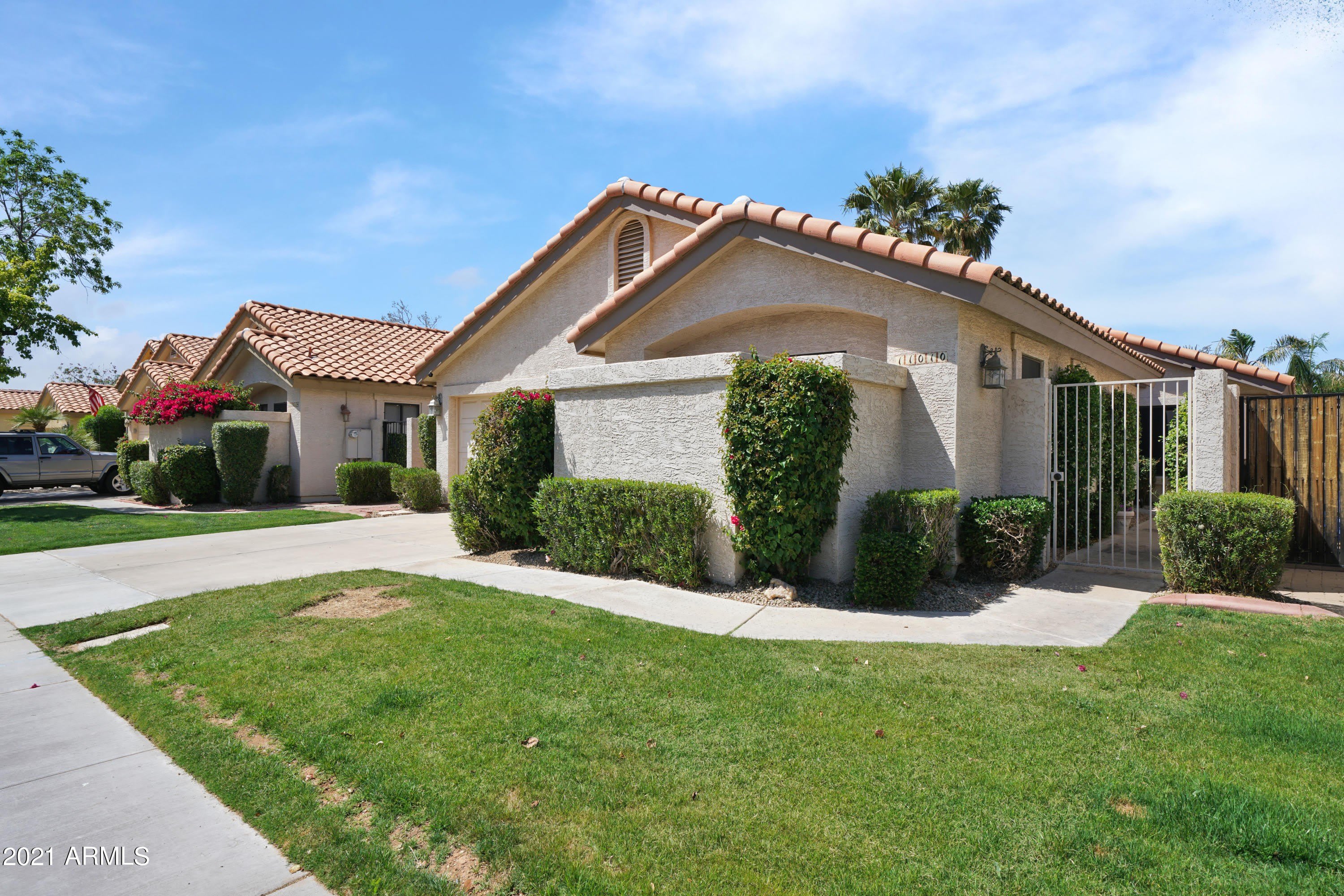 11010 W POINSETTIA Drive – photo 1