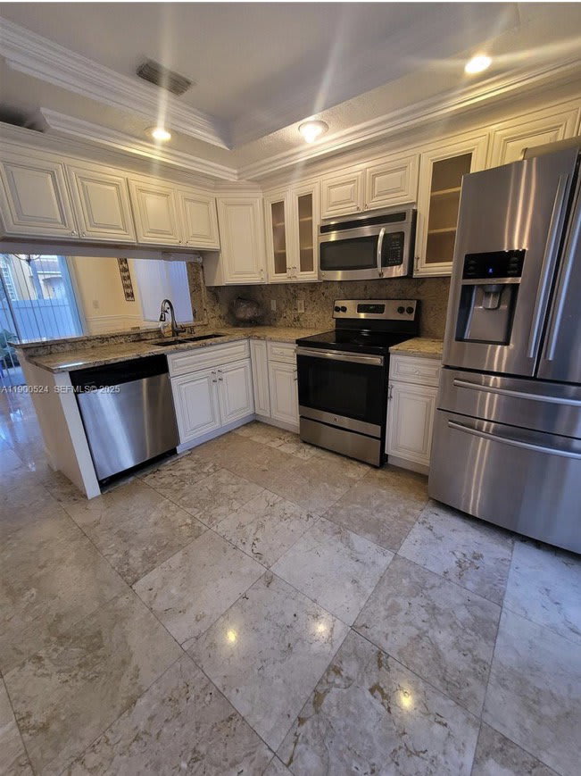 12060 Northwest 13th Street – photo 3
