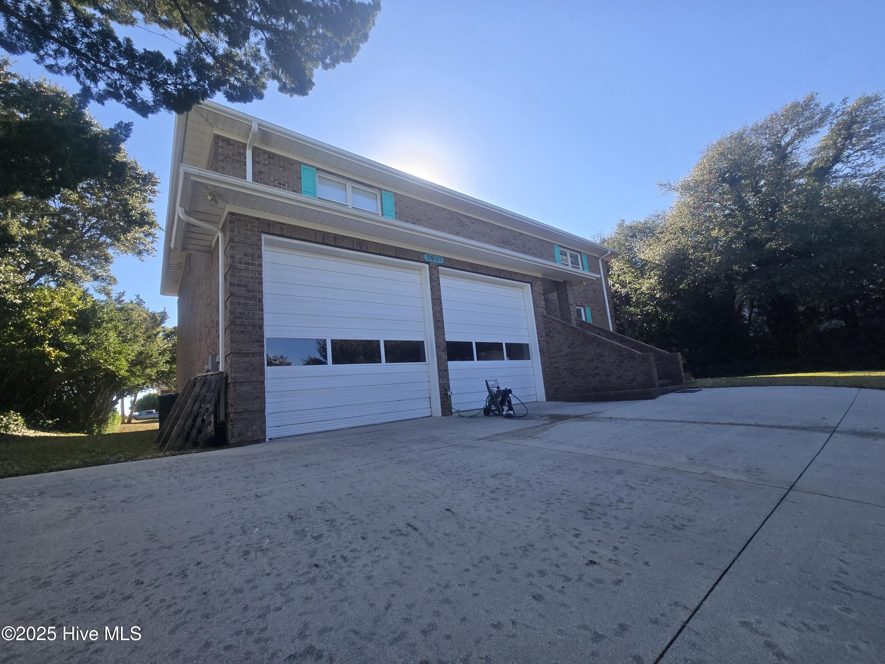 5901 Mclean Street – photo 2