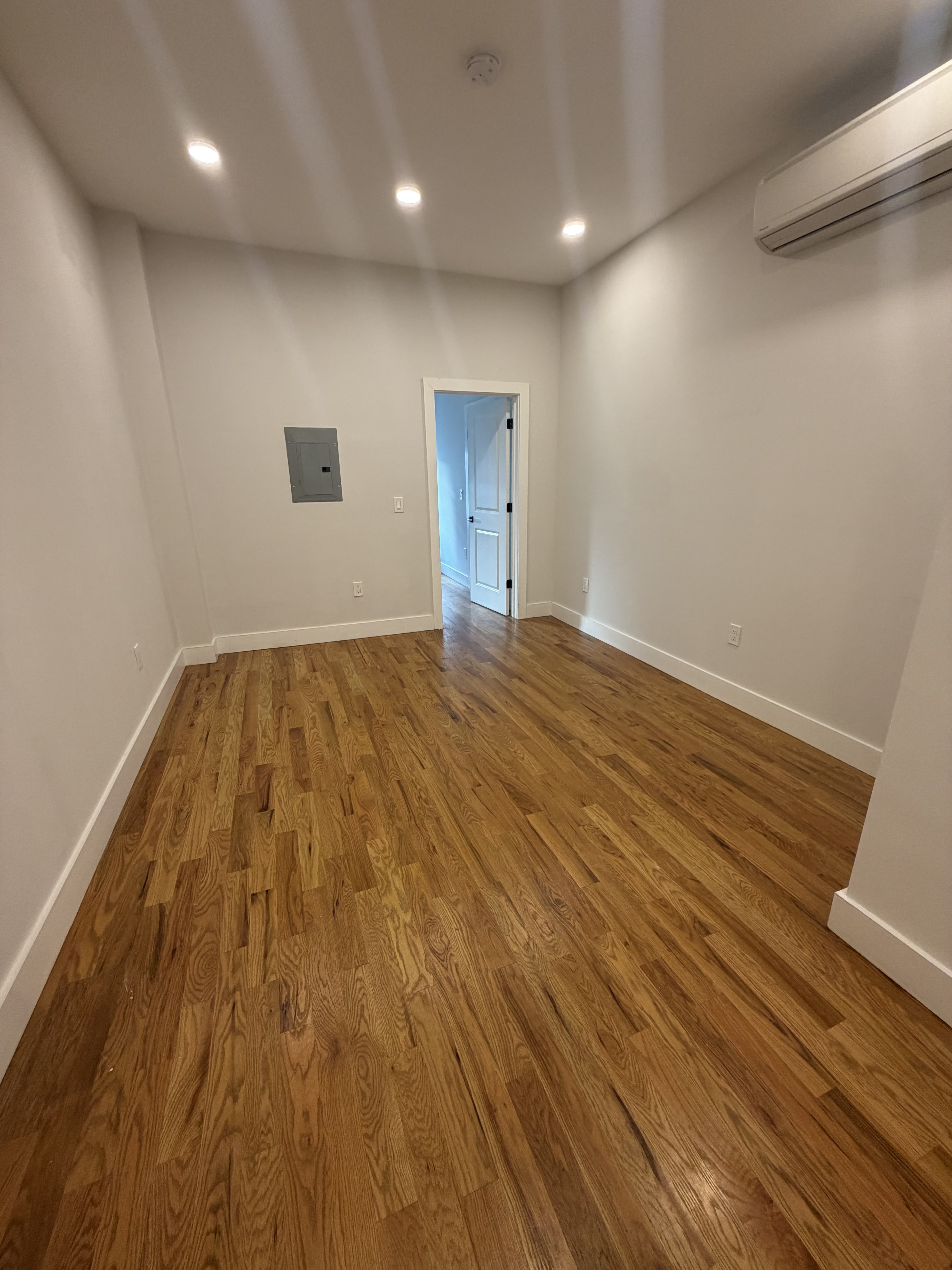 282 Baldwin Ave – photo 3