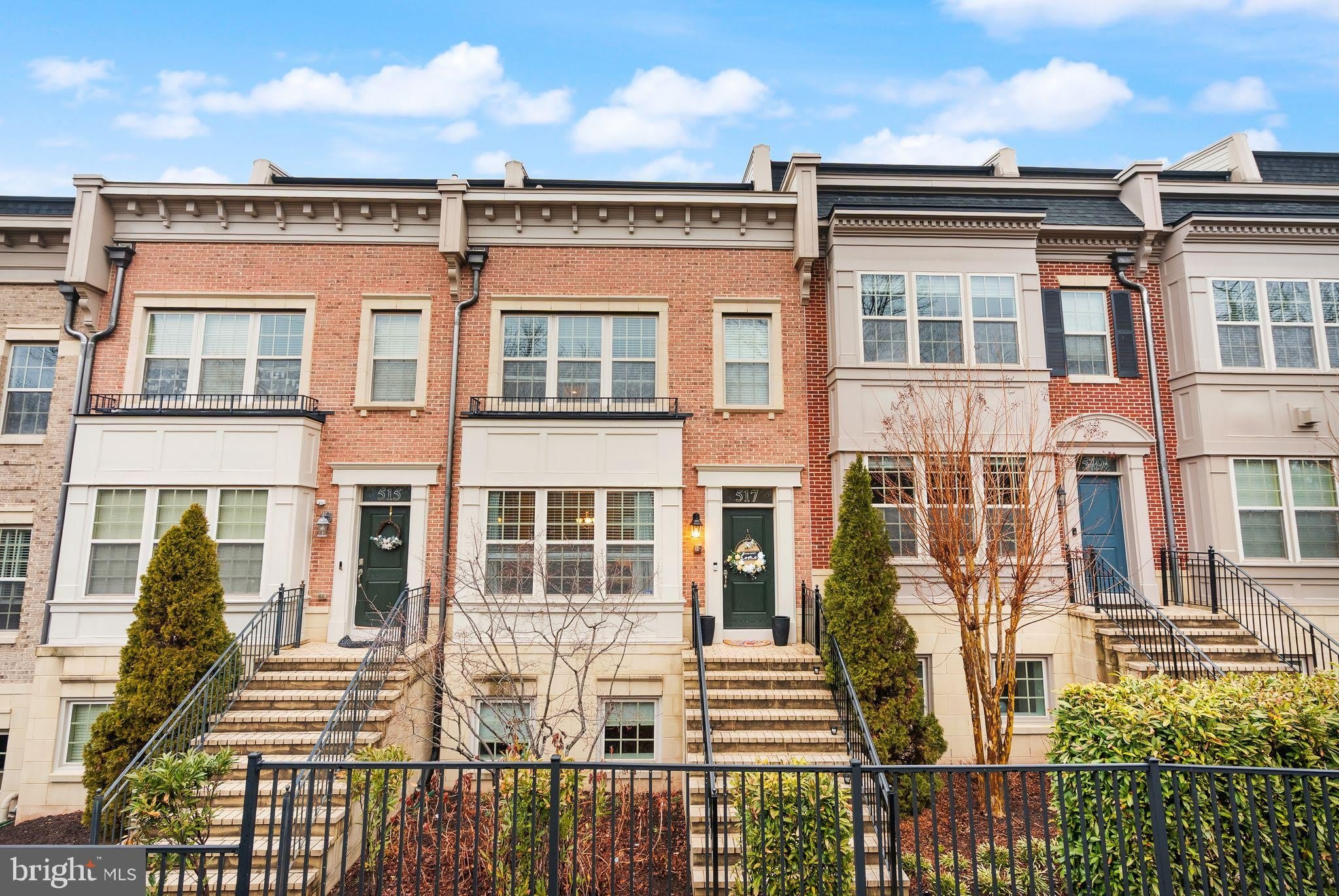 517 OVERLOOK PARK Drive – photo 1