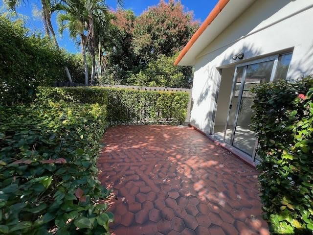 2500 Southwest 58th Avenue – photo 2