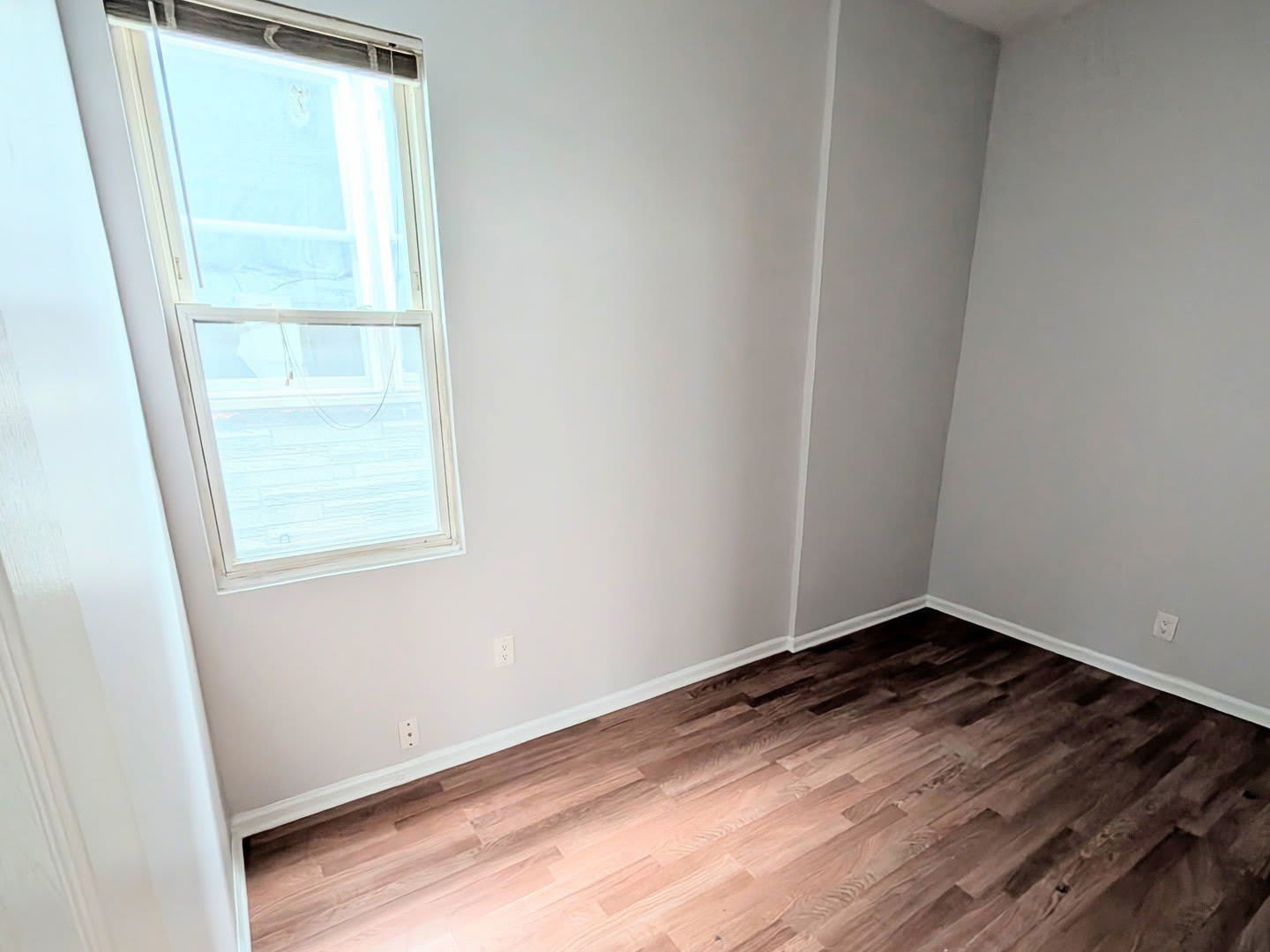 8125 S Escanaba Avenue – photo 4