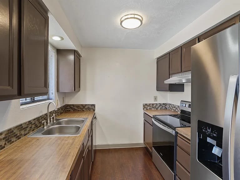 1508 E Nebraska Ave – photo 5