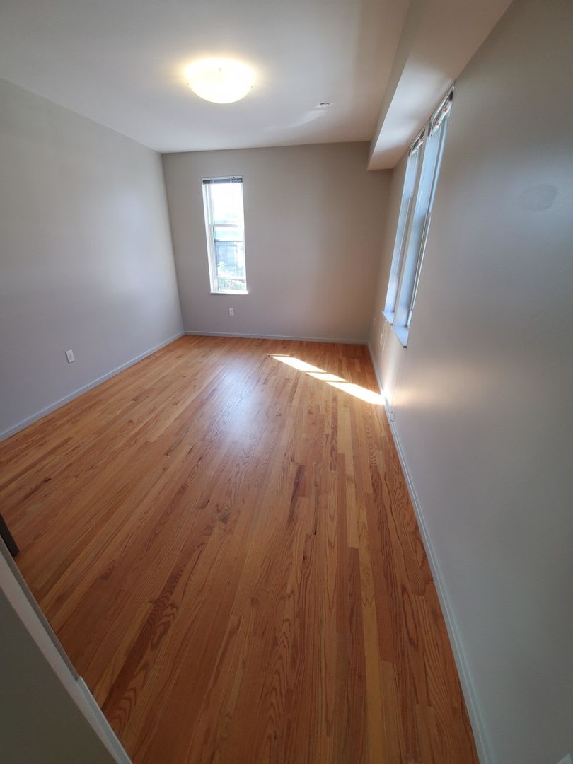 Huge 5 bed townhouse in allston – photo 4