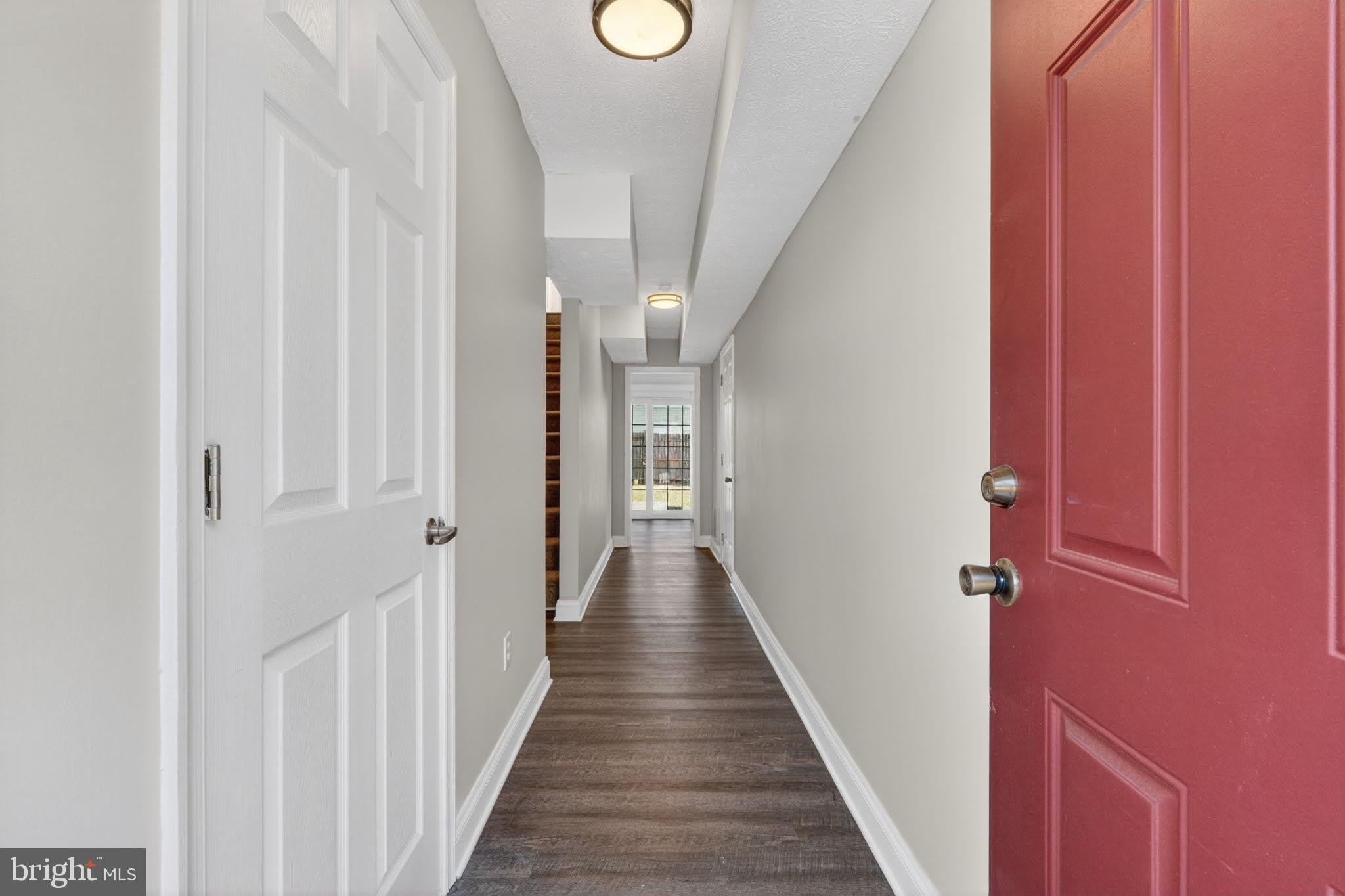 1609 AIRPORT Avenue – photo 3