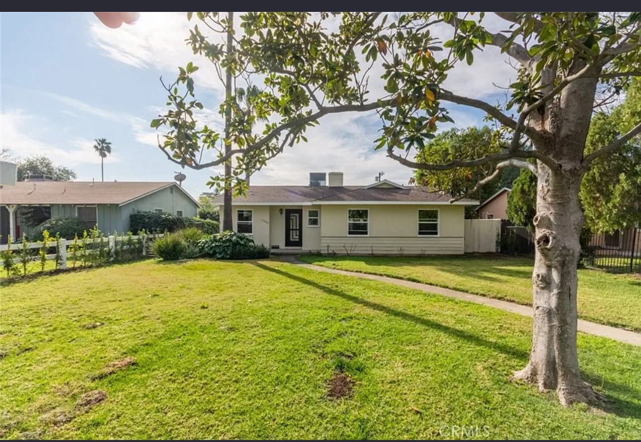 17024 Sherman Way – photo 2