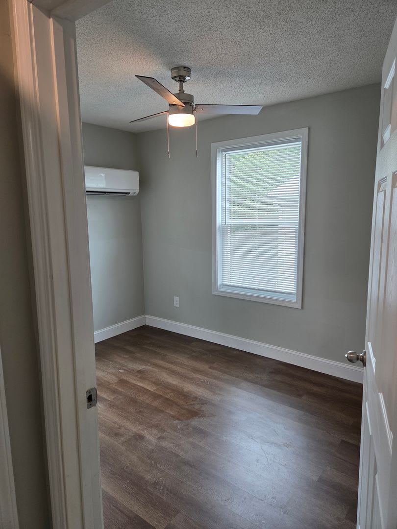 2 bed, 1 bath home for rent – photo 4