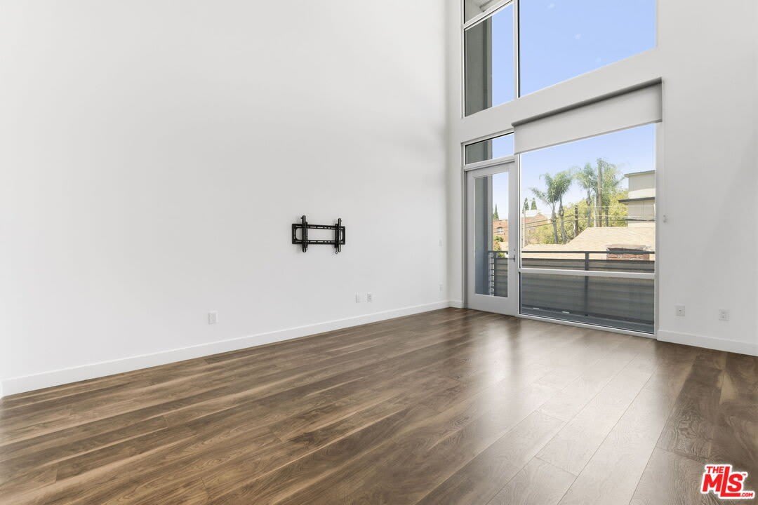 6021 W Beachwood Ln – photo 5