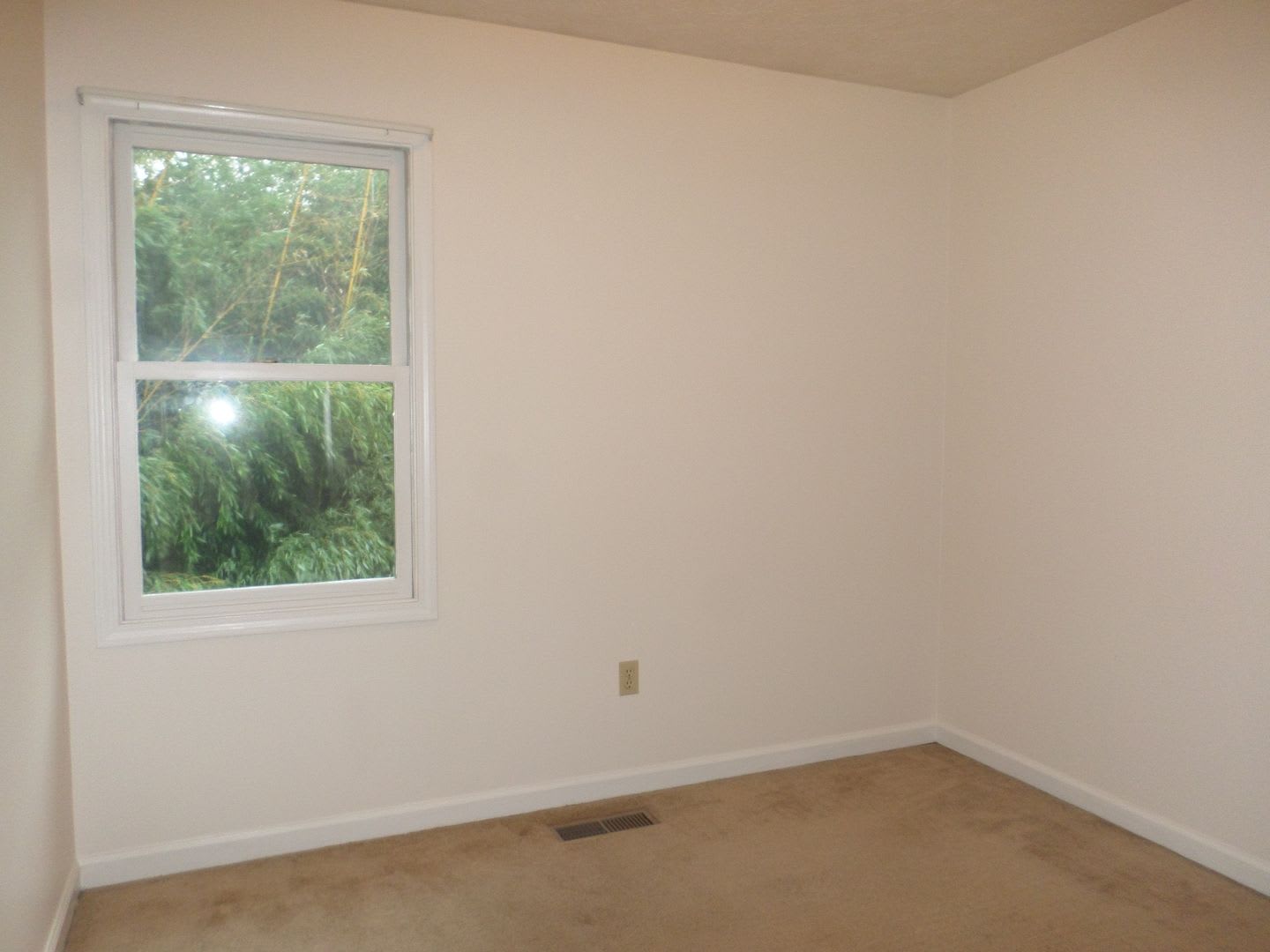 3 Bedroom 2.5 Bath Townhouse – photo 3