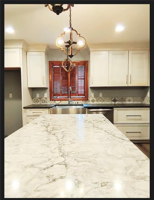 14 Carpenter Street – photo 5