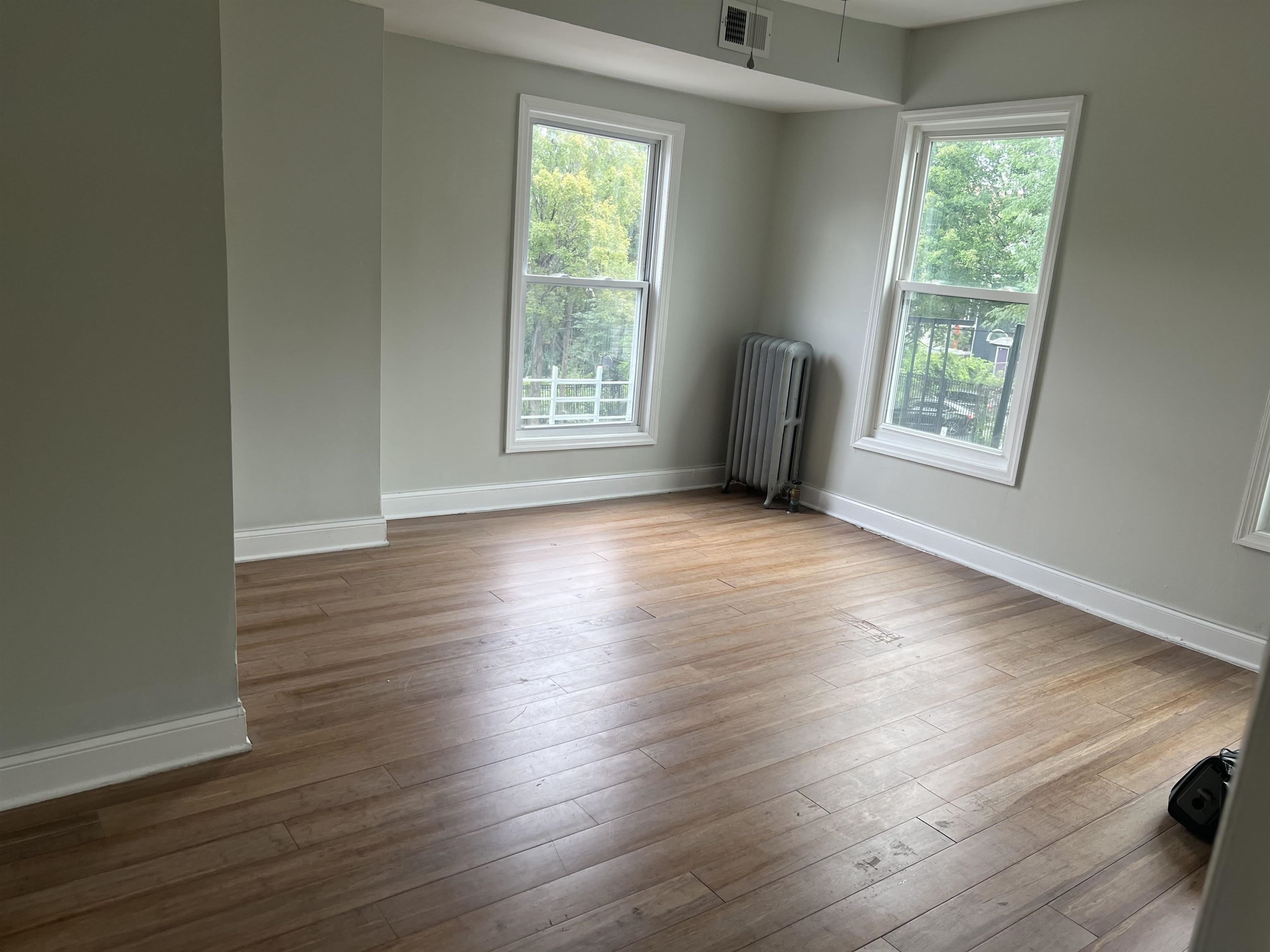 113 Belmont Ave – photo 3