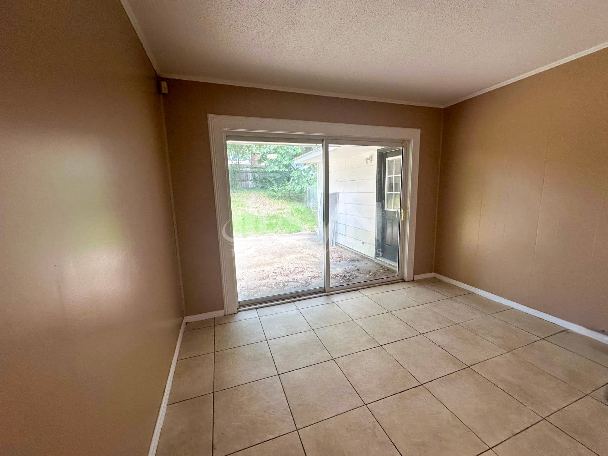 313 Vanderbilt Dr – photo 3