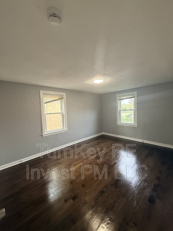 304 Hyde Park Avenue – photo 3