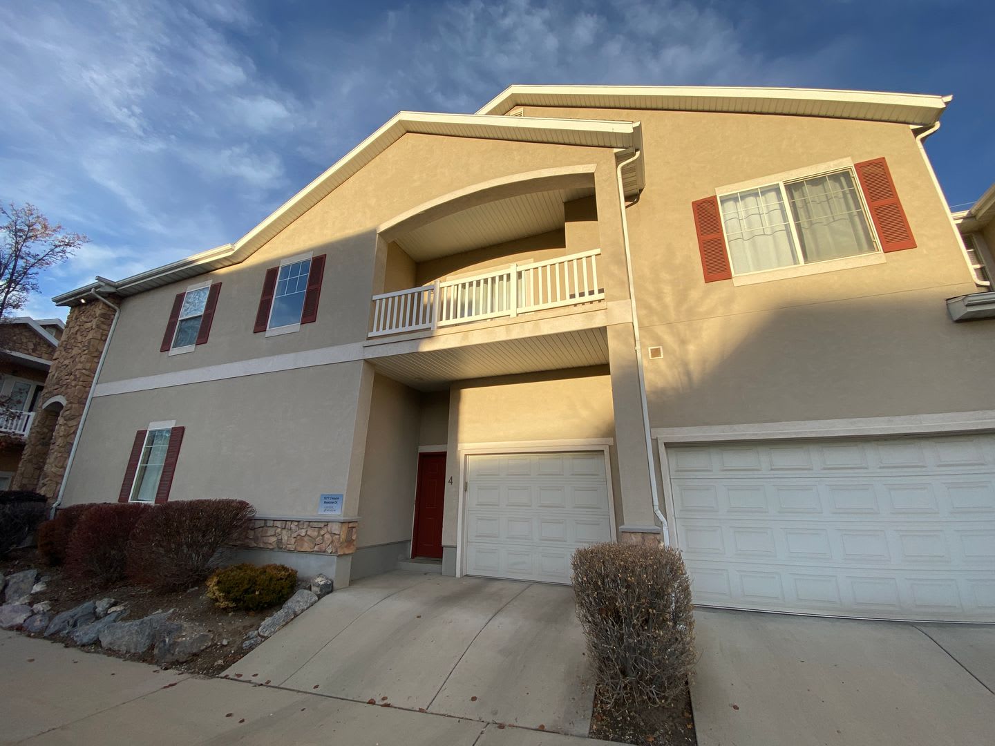 Beautiful Newly Renovated Townhome – photo 1