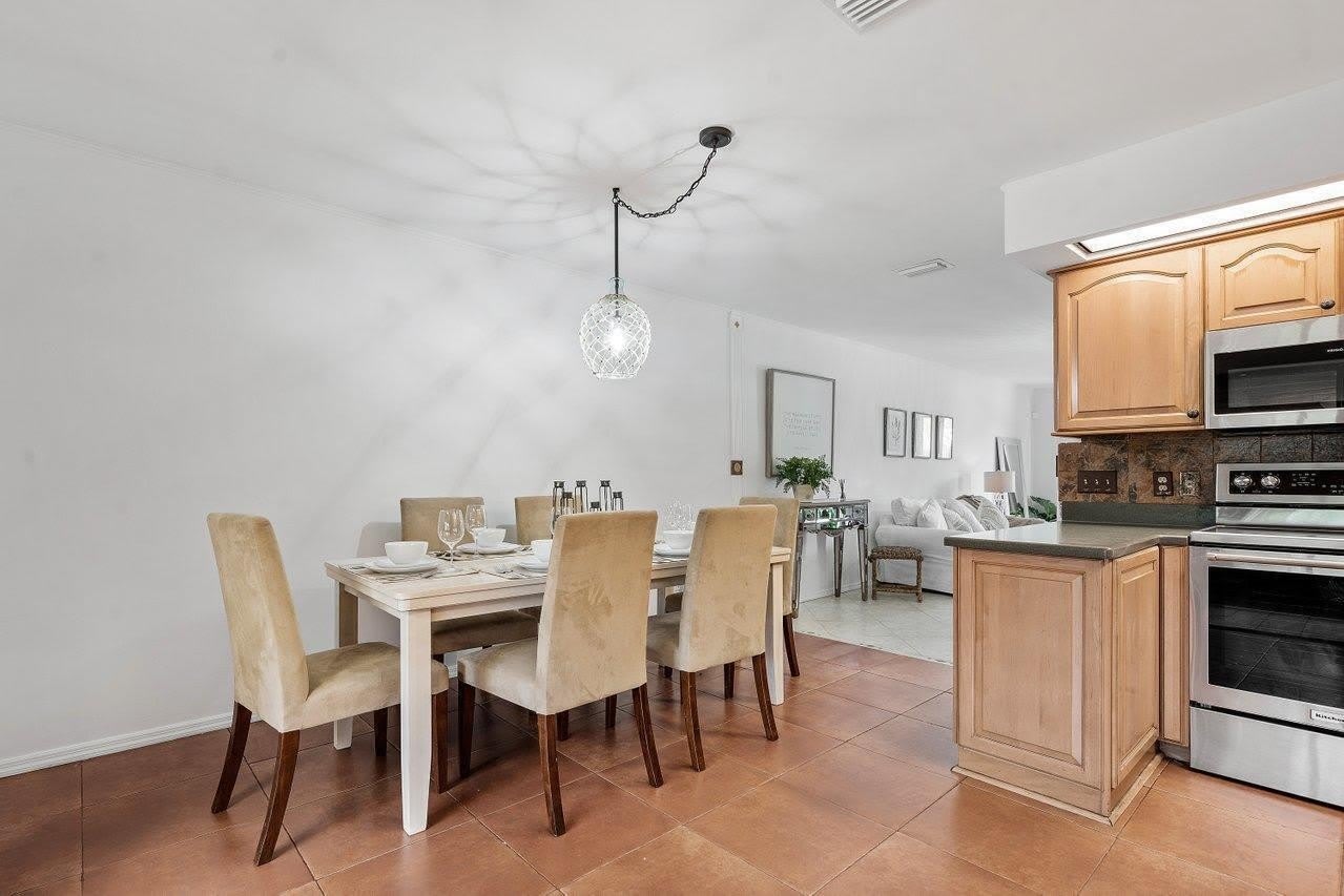 1369 Riverside Circle – photo 5