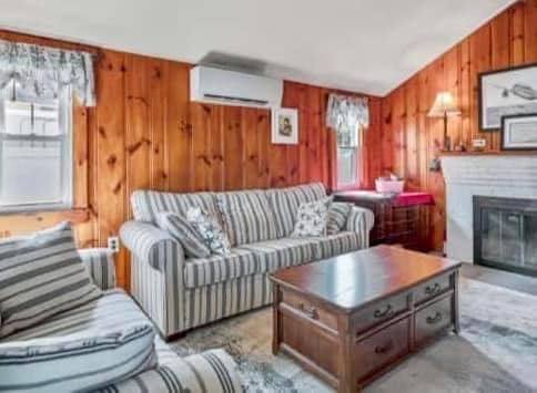 55 Greenwood Avenue – photo 2