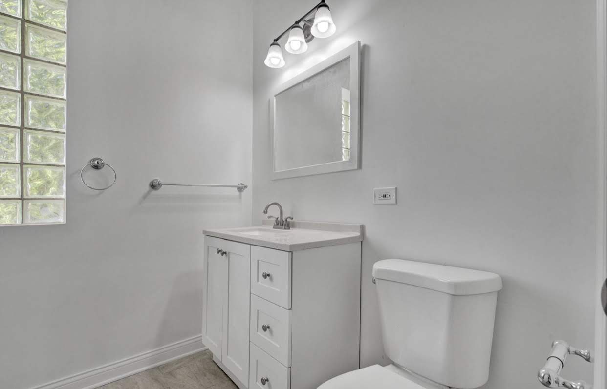 7136 South Michigan Avenue – photo 5
