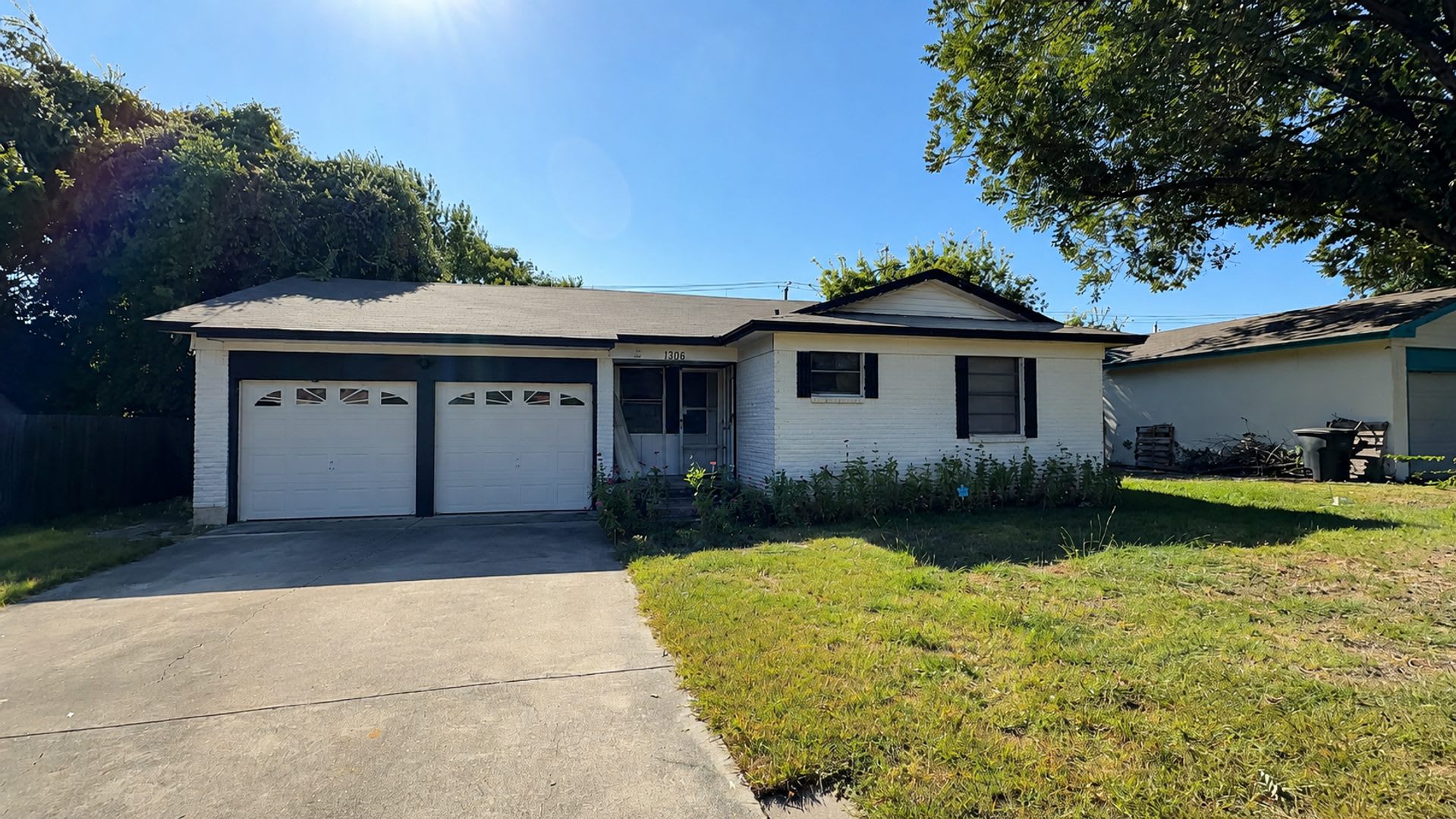 3 bedroom 1.5 bathroom for rent! – photo 1