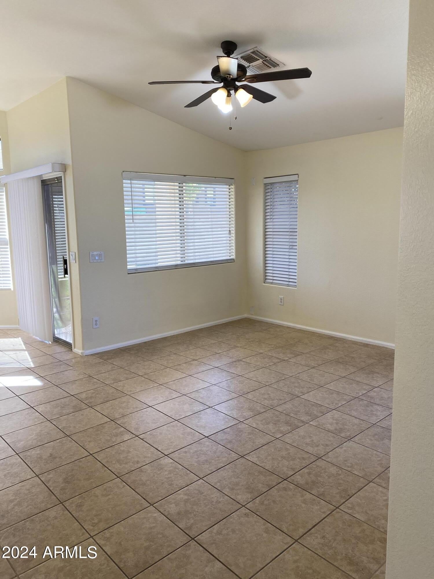 11519 E Persimmon Avenue – photo 4