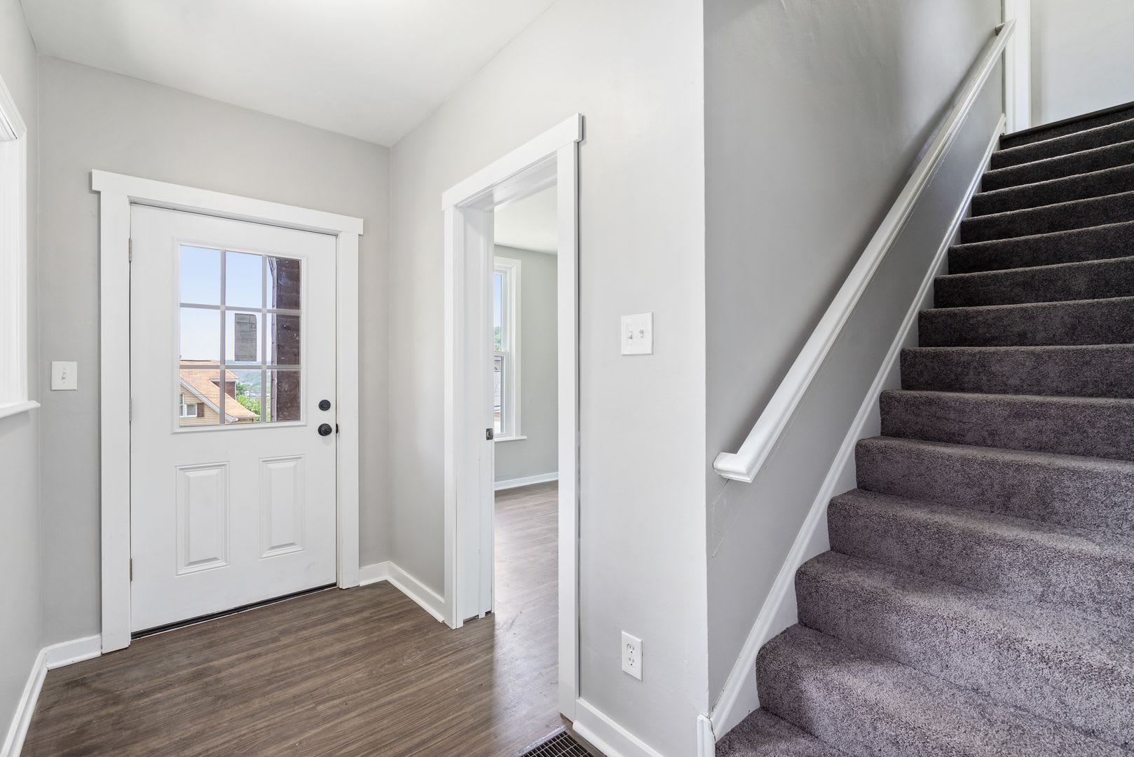 3 bed/1 Bath Home on a Quiet Street in Wilmerding – photo 3