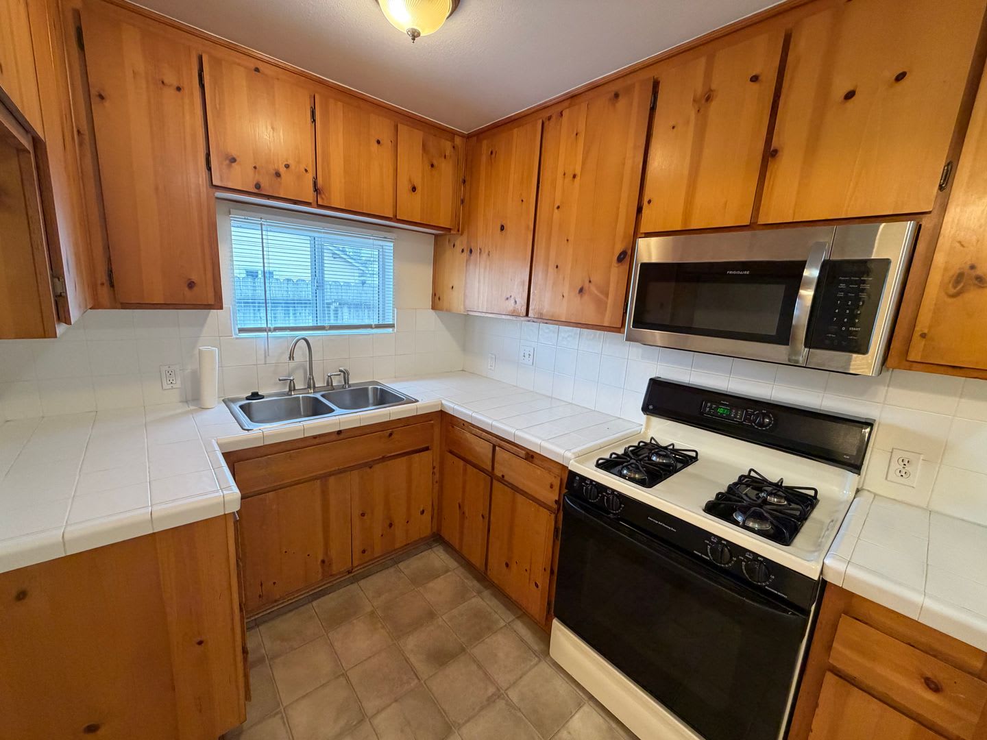 1630 S. McClelland Street – photo 2