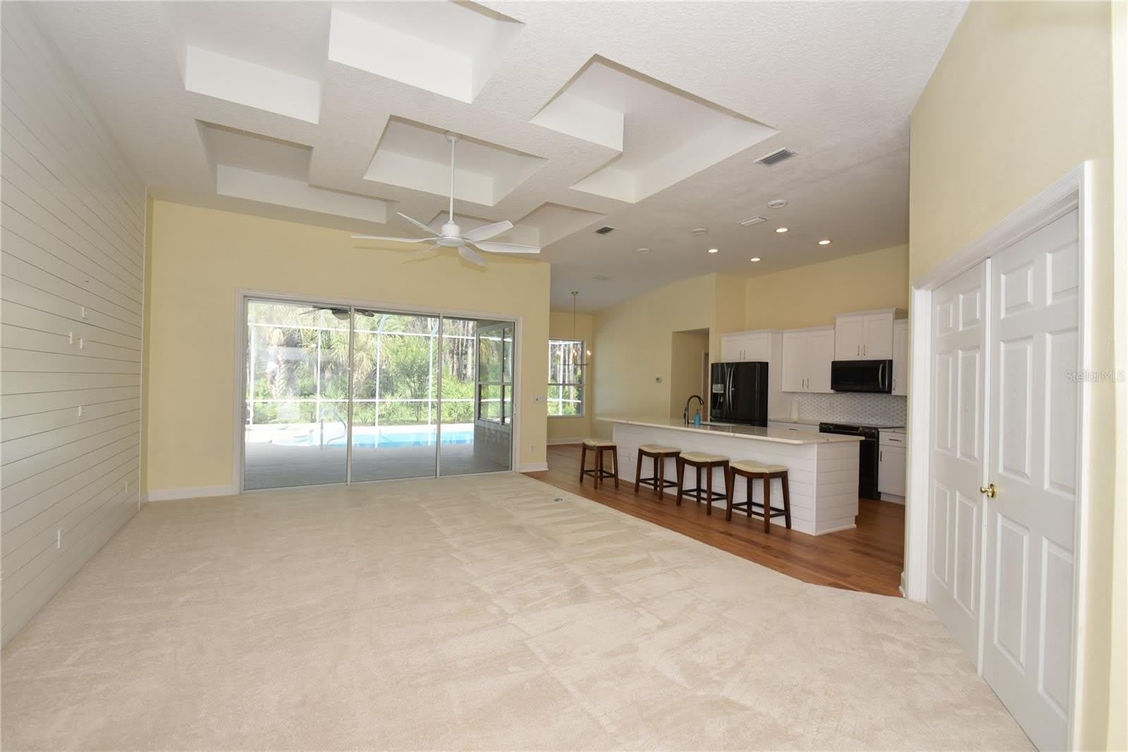 1216 HAMPSTEAD Lane – photo 4